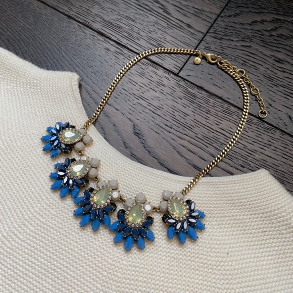 ⭐️J.Crew Blue/Jewelled Statement Necklace - Picture 4 of 4
